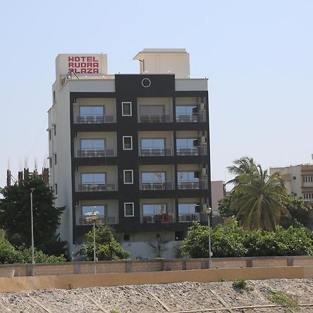 Dwārka Hotel Rudra Plaza מראה חיצוני תמונה